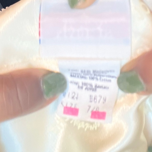 VINTAGE JORDACHE WHITE COAT *** Disclaimer*** - Picture 5 of 9